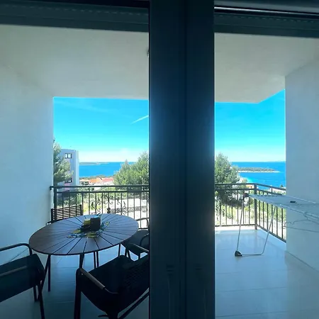 New Sunshine Apartment Primosten