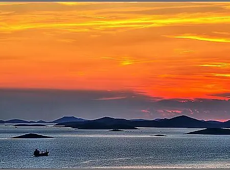 New Sunshine Apartment *